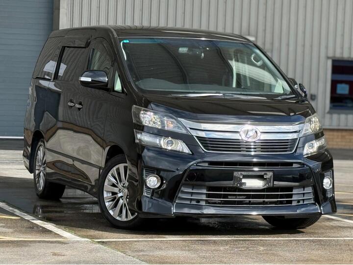 Toyota Vellfire 2.4 GOLDEN EYES II PETROL AUTO 7 SEATS