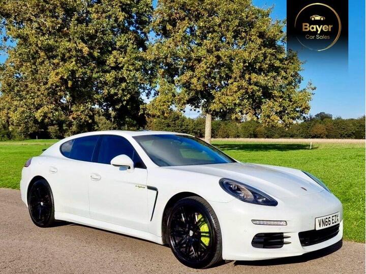 Porsche PANAMERA 3.0 V6 E-Hybrid S TiptronicS Euro 6 (s/s) 5dr Porsche PANAMERA 3.0 V6 E-Hybrid S TiptronicS Euro 6 (s/s) 5dr