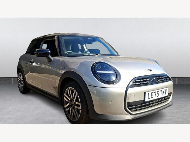 MINI Cooper 1.5C Classic Steptronic Euro 6 (s/s) 3dr