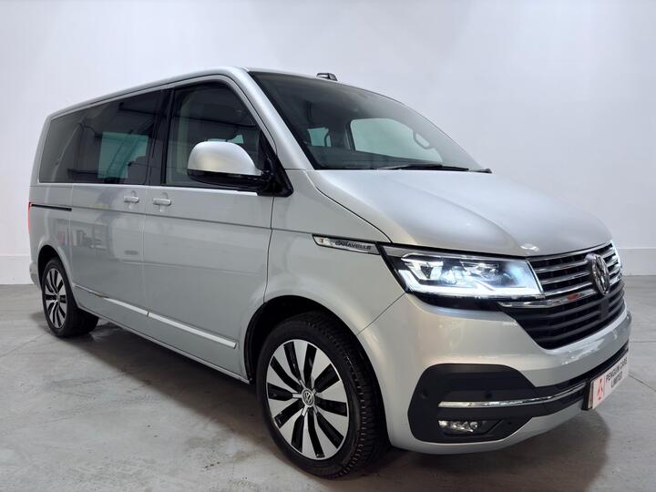 Volkswagen Caravelle 2.0 BiTDI Executive DSG Euro 6 (s/s) 5dr Volkswagen Caravelle 2.0 BiTDI Executive DSG Euro 6 (s/s) 5dr