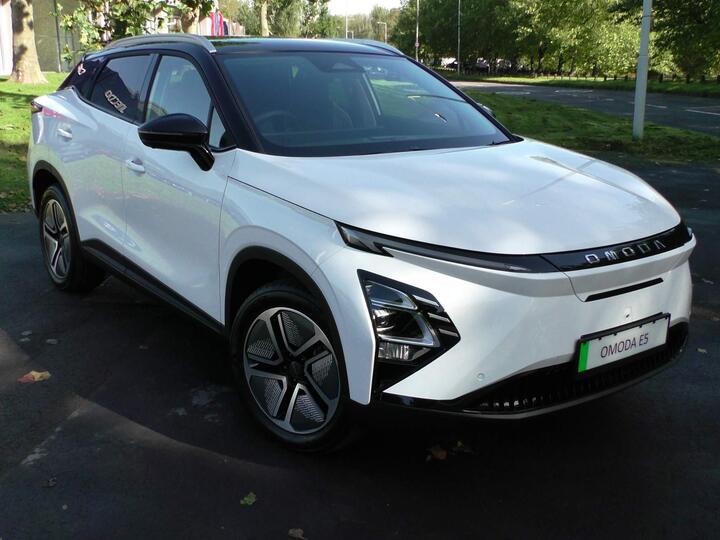 Omoda OMODA E5 61.05kWh Noble Auto 5dr