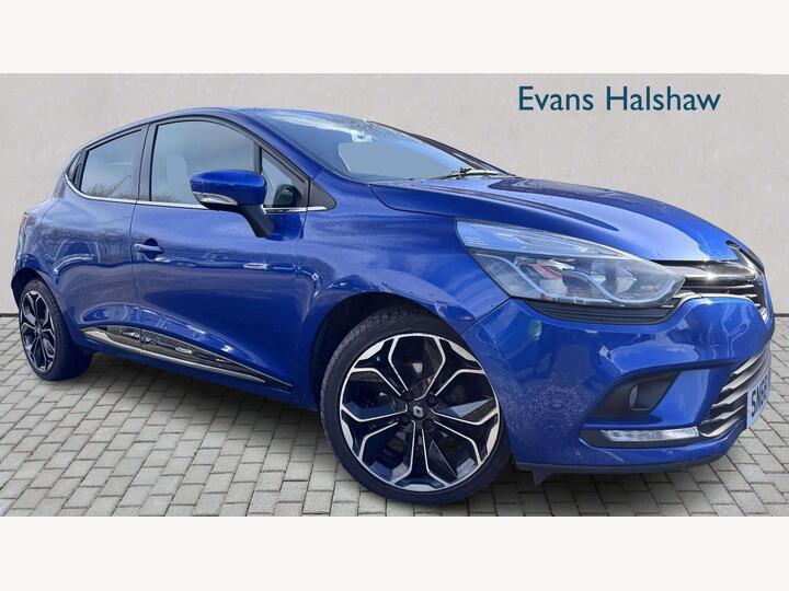 Renault CLIO 0.9 TCe Iconic Euro 6 (s/s) 5dr Renault CLIO 0.9 TCe Iconic Euro 6 (s/s) 5dr
