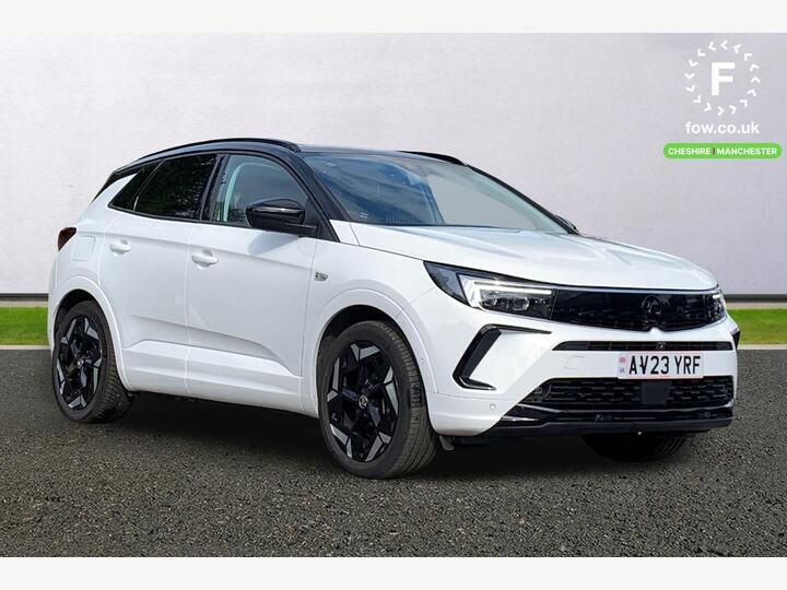 Vauxhall Grandland 1.6 14.2kWh GSe Auto AWD Euro 6 (s/s) 5dr