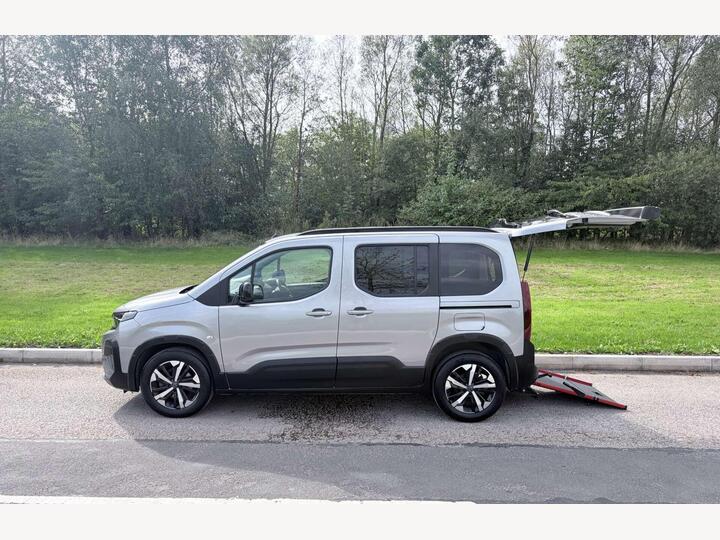 Peugeot Rifter Horizon GT EAT8 1.5 Hdi Automatic WHEELCHAIR ACCESSIBLE VEHICLE DISABLED WAV MOBILITY