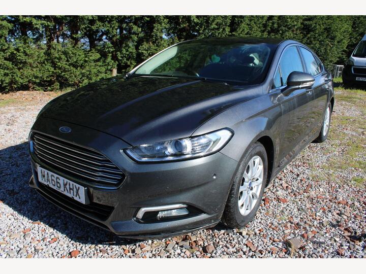 Ford Mondeo 1.5 TDCi ECOnetic Zetec Euro 6 (s/s) 5dr