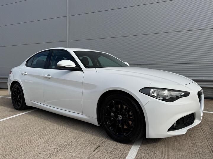Alfa Romeo Giulia 2.0T Super Auto Euro 6 (s/s) 4dr