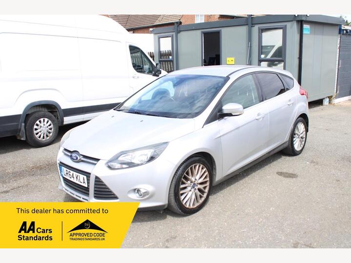 Ford Focus 1.0T EcoBoost Zetec Euro 5 (s/s) 5dr