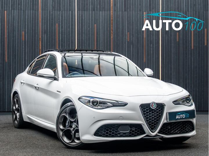 Alfa Romeo Giulia 2.0T Veloce Auto Euro 6 (s/s) 4dr Alfa Romeo Giulia 2.0T Veloce Auto Euro 6 (s/s) 4dr