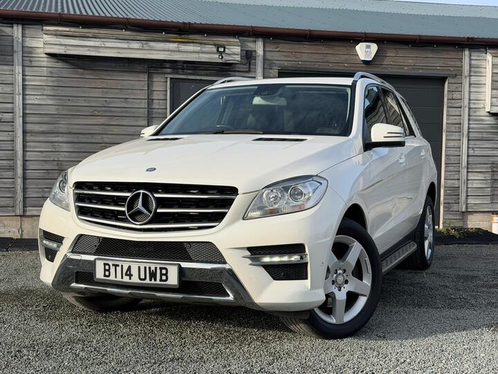 Mercedes-Benz M Class 3.0 ML350 V6 BlueTEC AMG Sport G-Tronic 4WD Euro 6 (s/s) 5dr Mercedes-Benz M Class 3.0 ML350 V6 BlueTEC AMG Sport G-Tronic 4WD Euro 6 (s/s) 5dr