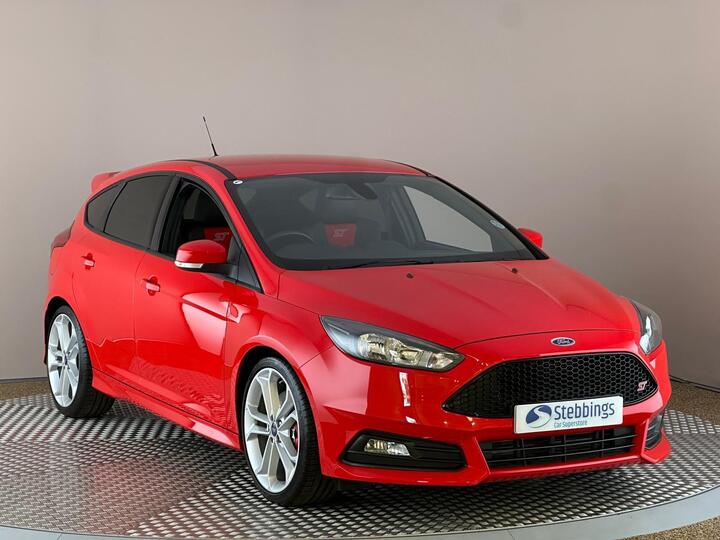 Ford Focus 2.0T EcoBoost ST-2 Euro 6 (s/s) 5dr