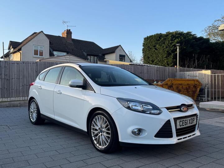 Ford Focus 1.6 Zetec Powershift Euro 5 5dr