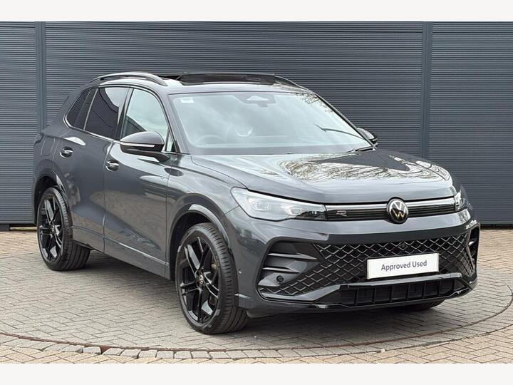 Volkswagen TIGUAN 2.0 TDI R-Line DSG Euro 6 (s/s) 5dr