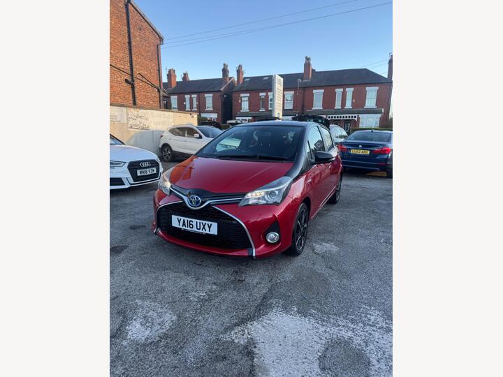 Toyota Yaris 1.5 VVT-h Design E-CVT Euro 6 5dr
