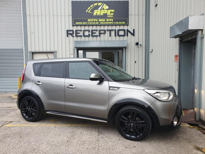 Kia SOUL DIESEL HATCHBACK 1.6 CRDi Maxx Euro 5 5dr