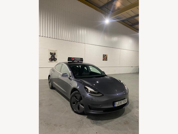 Tesla Model 3 Standard Range Plus Auto RWD 4dr