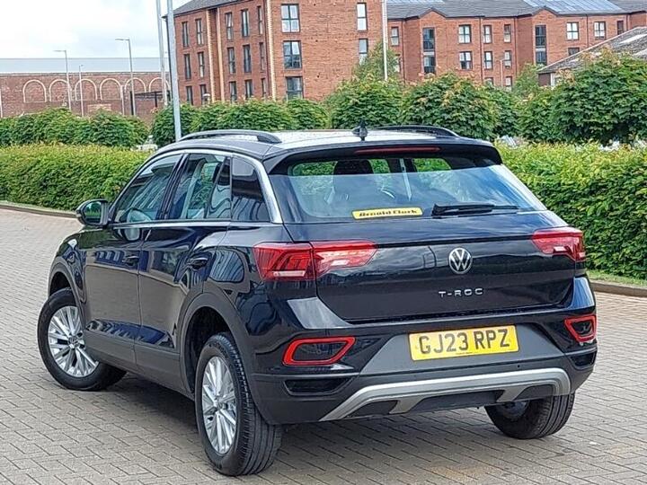 Volkswagen T-Roc 1.5 TSI Life Euro 6 (s/s) 5dr Volkswagen T-Roc 1.5 TSI Life Euro 6 (s/s) 5dr