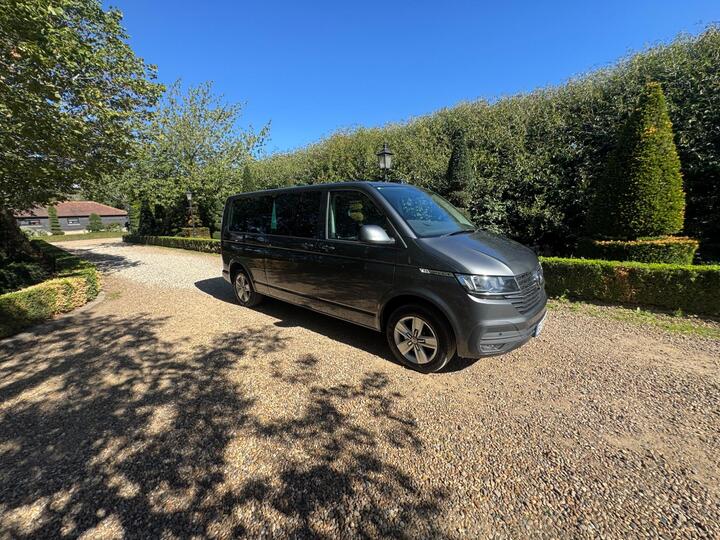 Volkswagen Caravelle 2.0 TDI SE DSG Euro 6 (s/s) 5dr
