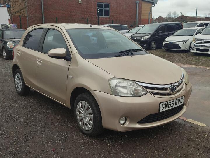 Toyota Etios N/A Toyota Etios N/A