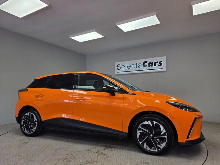 MG 1100 64kWh Trophy Long Range Auto 5dr
