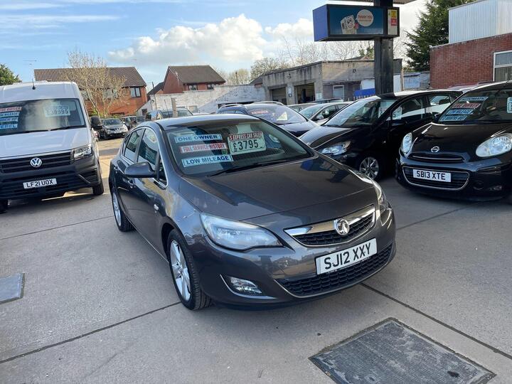Vauxhall Astra 1.6 16v SRi Euro 5 5dr