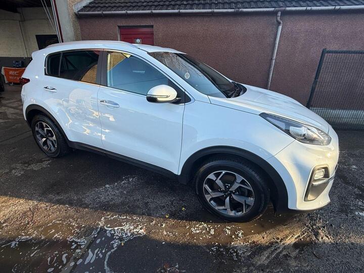 Kia SPORTAGE 1.6 CRDi MHEV 2 Euro 6 (s/s) 5dr Kia SPORTAGE 1.6 CRDi MHEV 2 Euro 6 (s/s) 5dr