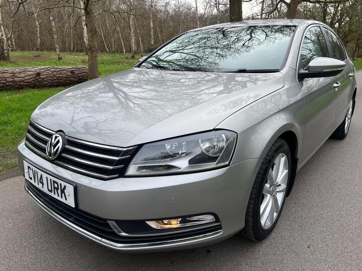 Volkswagen Passat 2.0 TDI BlueMotion Tech Executive Euro 5 (s/s) 4dr Volkswagen Passat 2.0 TDI BlueMotion Tech Executive Euro 5 (s/s) 4dr