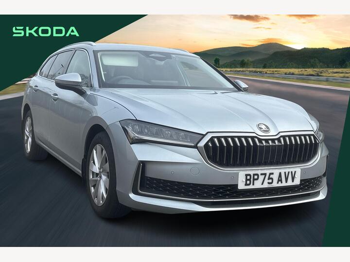 Skoda SUPERB 1.5 TSI IV 25.7kWh SE Technology DSG Euro 6 (s/s) 5dr Skoda SUPERB 1.5 TSI IV 25.7kWh SE Technology DSG Euro 6 (s/s) 5dr