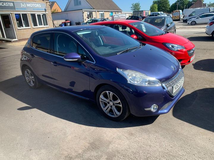 Peugeot 208 1.4 HDi Allure Euro 5 5dr