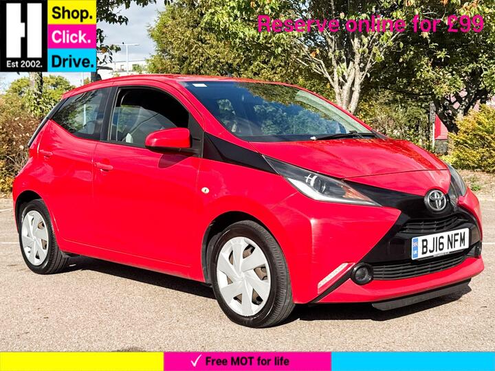 Toyota AYGO 1.0 VVT-i X-play Euro 6 5dr (Safety Sense)