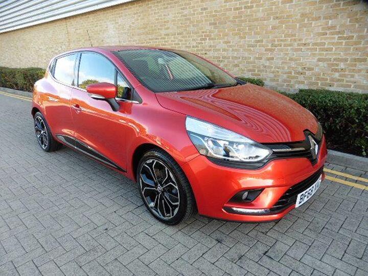Renault Clio 0.9 TCe Iconic Euro 6 (s/s) 5dr