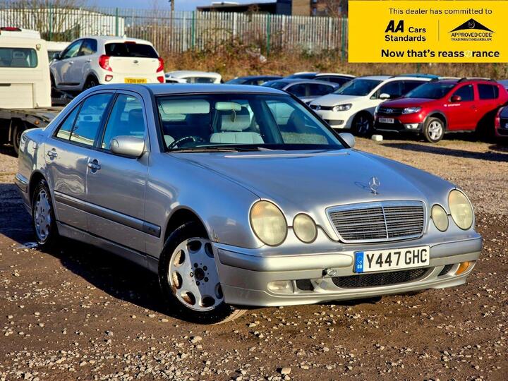 Mercedes-Benz E Class 2.6 E240 Classic 4dr