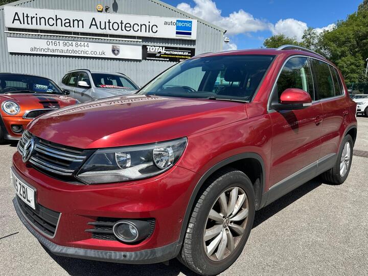Volkswagen Tiguan 1.4 TSI BlueMotion Tech Match 2WD Euro 5 (s/s) 5dr Volkswagen Tiguan 1.4 TSI BlueMotion Tech Match 2WD Euro 5 (s/s) 5dr
