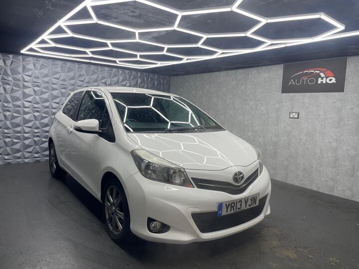 Toyota Yaris 1.33 Dual VVT-i SR Euro 5 3dr