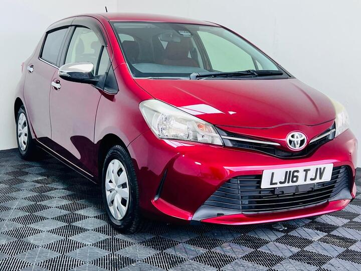 Toyota Yaris 1.33 Dual VVT-i Icon Multidrive S Euro 6 5dr (Safety Sense)