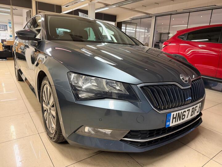 Skoda Superb 1.6 TDI GreenLine SE Technology Euro 6 (s/s) 5dr Skoda Superb 1.6 TDI GreenLine SE Technology Euro 6 (s/s) 5dr