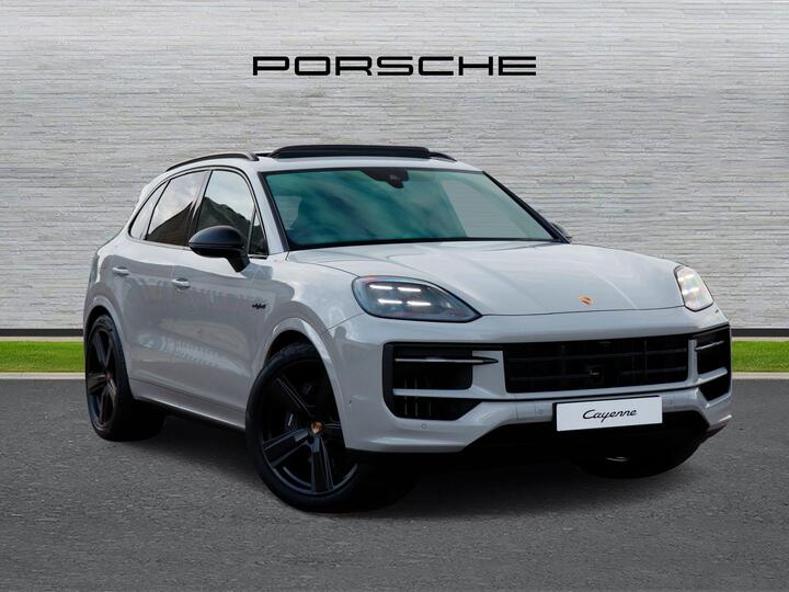 Porsche Cayenne 3.0 V6 E-Hybrid 25.9kWh Black Edition TiptronicS 4WD Euro 6 (s/s) 5dr