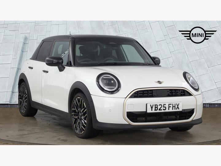 MINI Cooper 1.5C Exclusive Steptronic Euro 6 (s/s) 5dr