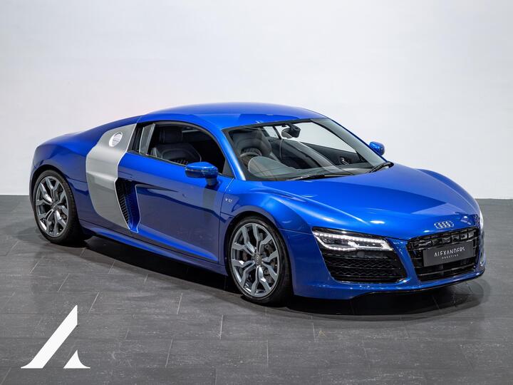 Audi R8 5.2 FSI V10 S Tronic Quattro Euro 5 2dr