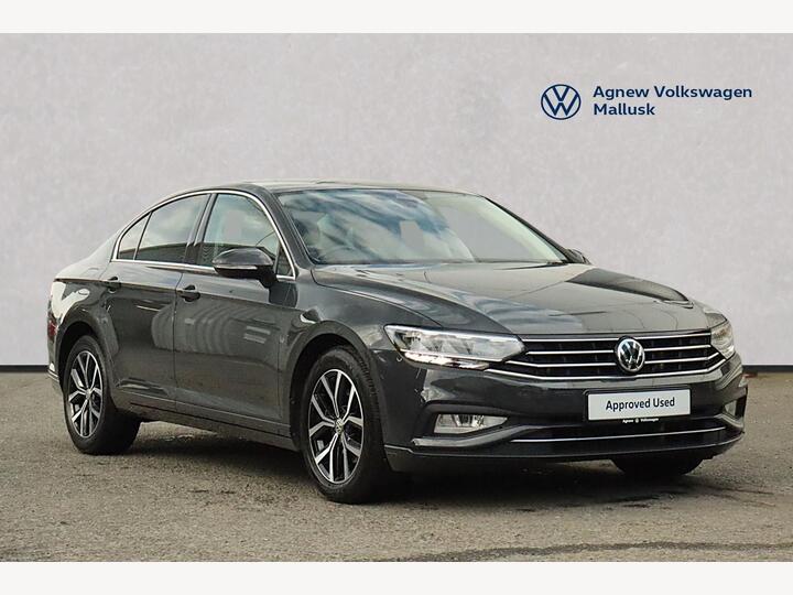 Volkswagen Passat 2.0 TDI EVO SEL DSG Euro 6 (s/s) 4dr Volkswagen Passat 2.0 TDI EVO SEL DSG Euro 6 (s/s) 4dr