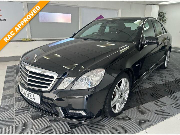 Mercedes-Benz E-CLASS 2.1 E200 CDI BlueEfficiency Sport Tiptronic Euro 5 4dr