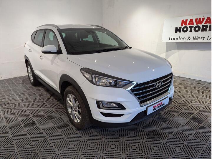 Hyundai TUCSON 1.6 GDi SE Nav Euro 6 (s/s) 5dr Hyundai TUCSON 1.6 GDi SE Nav Euro 6 (s/s) 5dr