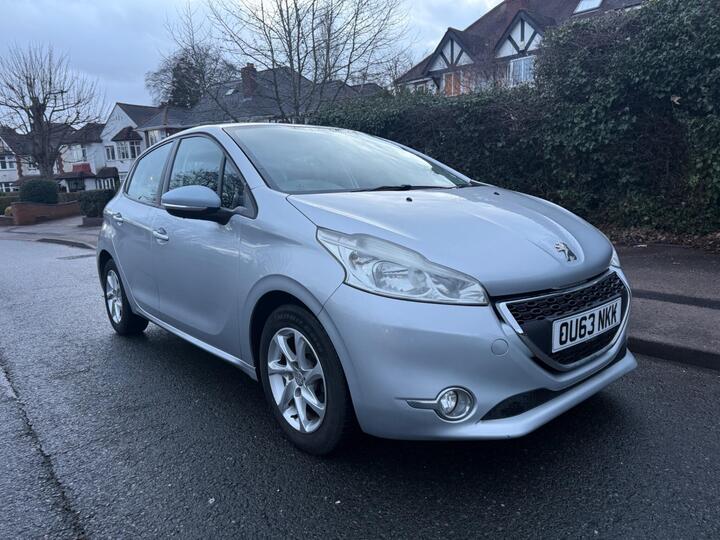 Peugeot 208 1.2 VTi Active Euro 5 5dr