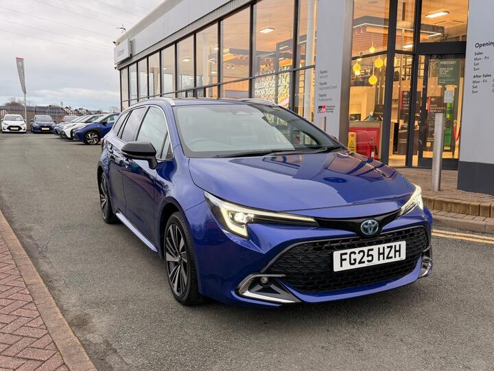 Toyota Corolla 1.8 VVT-h Design Touring Sports CVT Euro 6 (s/s) 5dr Toyota Corolla 1.8 VVT-h Design Touring Sports CVT Euro 6 (s/s) 5dr