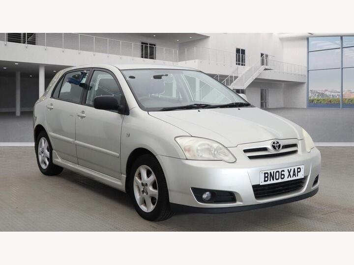 Toyota Corolla 1.6 VVT-i T3 5dr Toyota Corolla 1.6 VVT-i T3 5dr