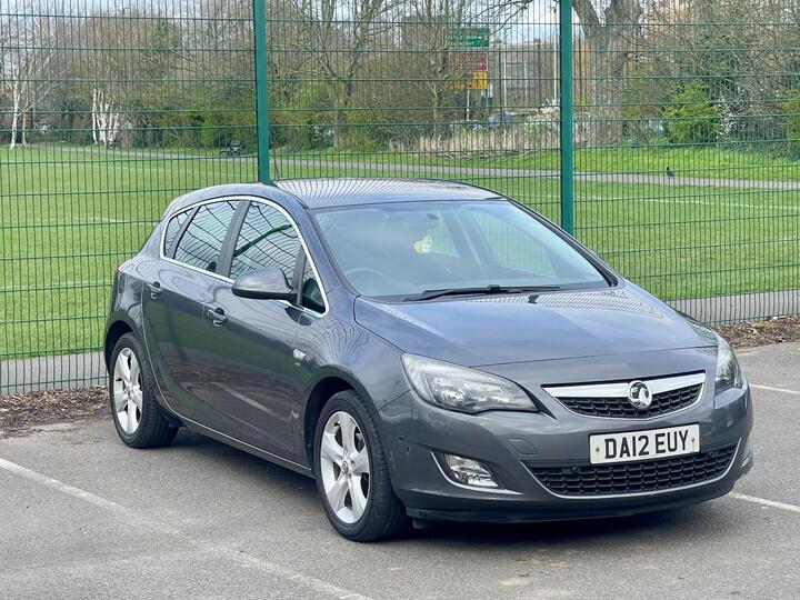 Vauxhall Astra 1.6 16v SRi Euro 5 5dr Vauxhall Astra 1.6 16v SRi Euro 5 5dr