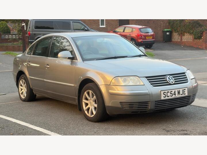 Volkswagen Passat 1.9 TDI PD Highline 4dr