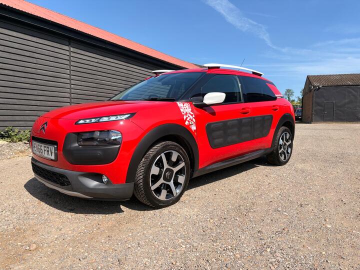 Citroen C4 Cactus 1.2 PureTech Rip Curl Euro 6 (s/s) 5dr Citroen C4 Cactus 1.2 PureTech Rip Curl Euro 6 (s/s) 5dr