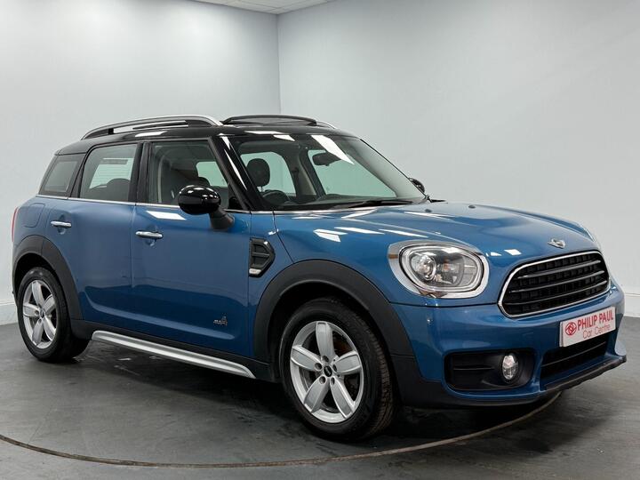 MINI Countryman 2.0 Cooper D Auto ALL4 Euro 6 (s/s) 5dr MINI Countryman 2.0 Cooper D Auto ALL4 Euro 6 (s/s) 5dr