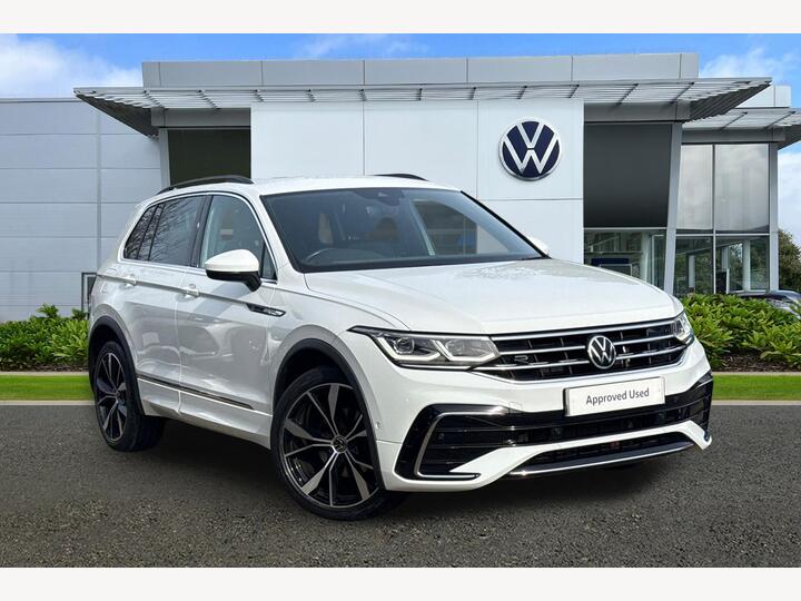 Volkswagen Tiguan 2.0 TDI R-Line DSG 4Motion Euro 6 (s/s) 5dr Volkswagen Tiguan 2.0 TDI R-Line DSG 4Motion Euro 6 (s/s) 5dr