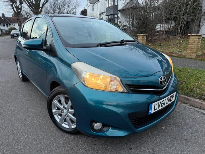 Toyota Yaris 1.33 Dual VVT-i T Spirit Euro 5 5dr